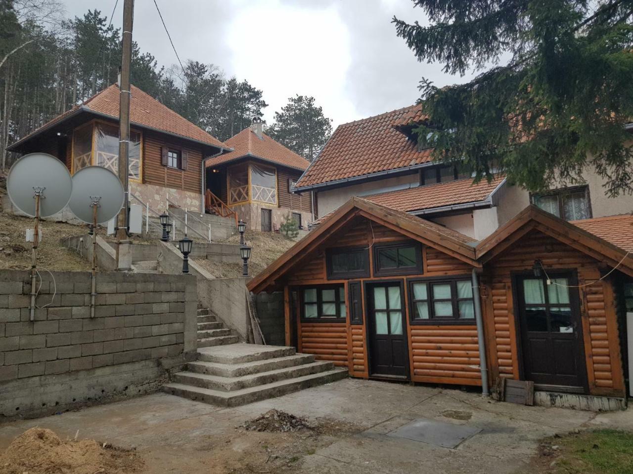 Divcibarski Konak Divcibare Bagian luar foto